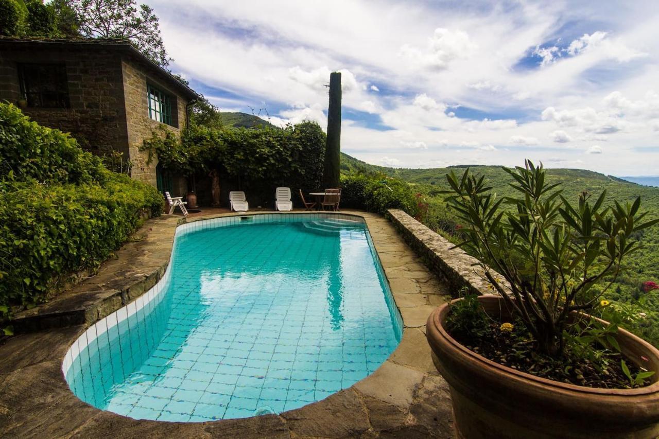 Villa Alla Trappola San Clemente in Valle Luaran gambar