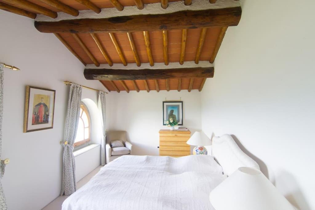 Villa Alla Trappola San Clemente in Valle Luaran gambar